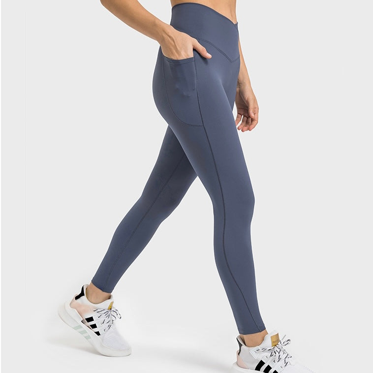 Whether it's for sport or play, our new Pocket Luxe Leggings are